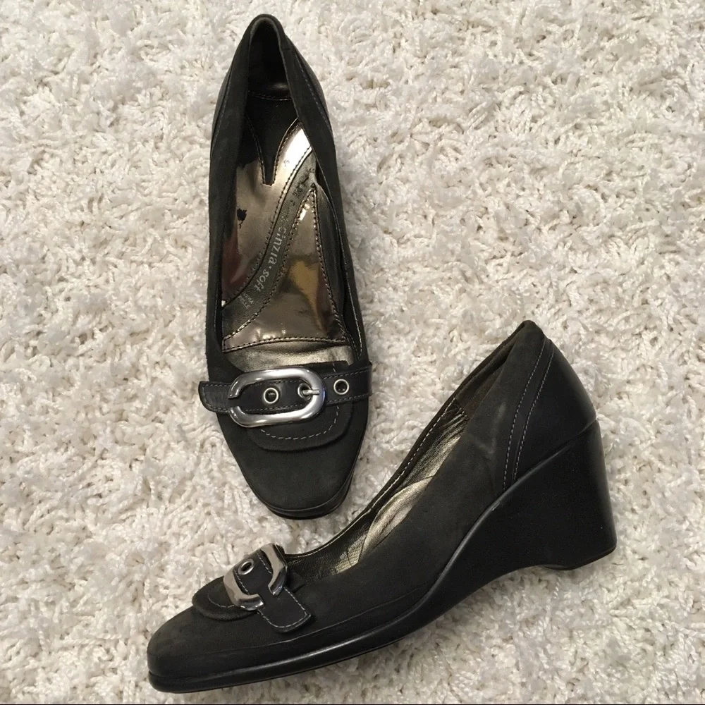 NWOB! CINZIA Suede Ultra Comfortable Platform Shoes in Grey - Size 8